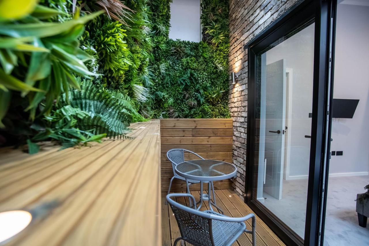 Modern & Chic One Bedroom Apartments In Fitzrovia By Sojo Stay London Kültér fotó