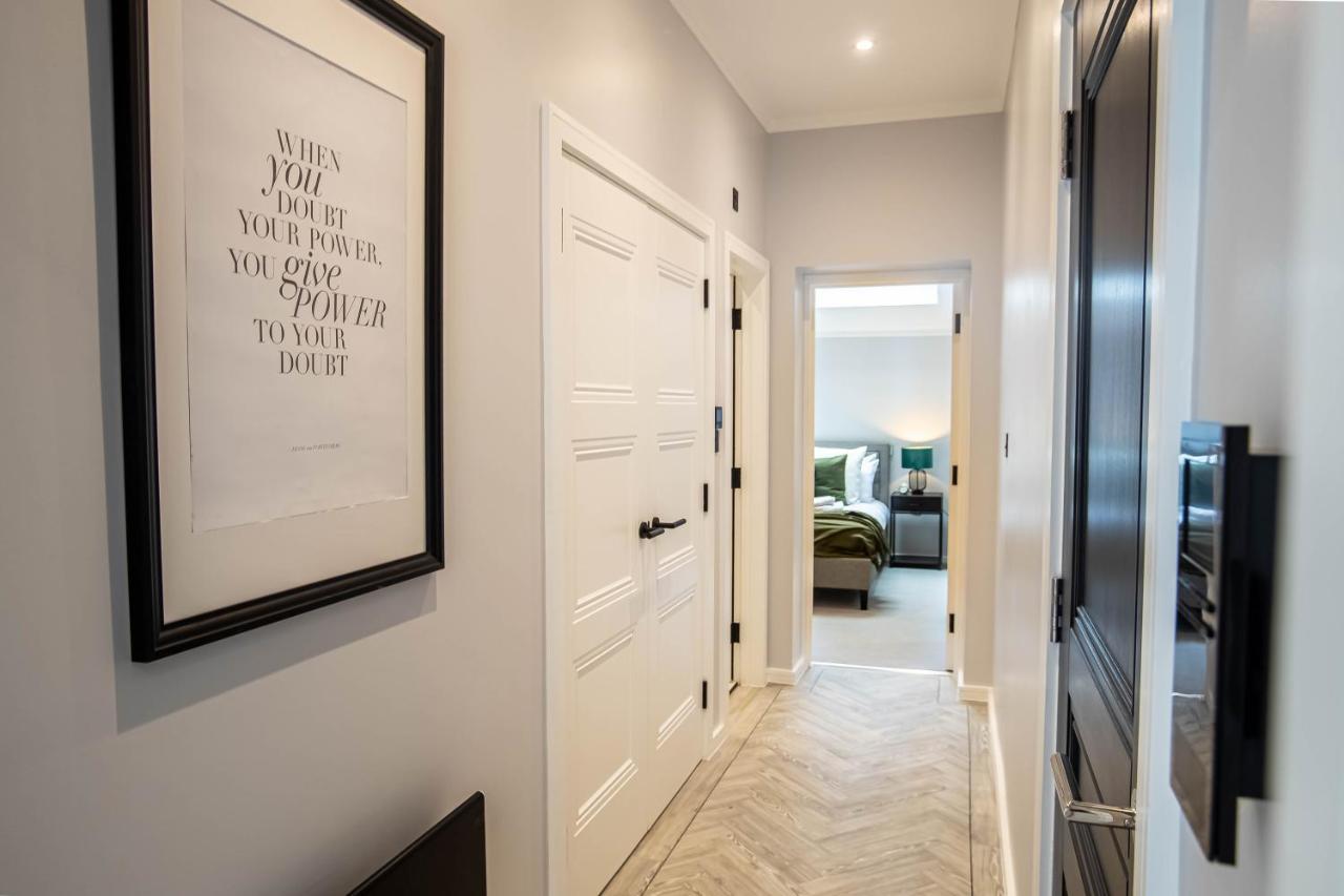 Modern & Chic One Bedroom Apartments In Fitzrovia By Sojo Stay London Kültér fotó