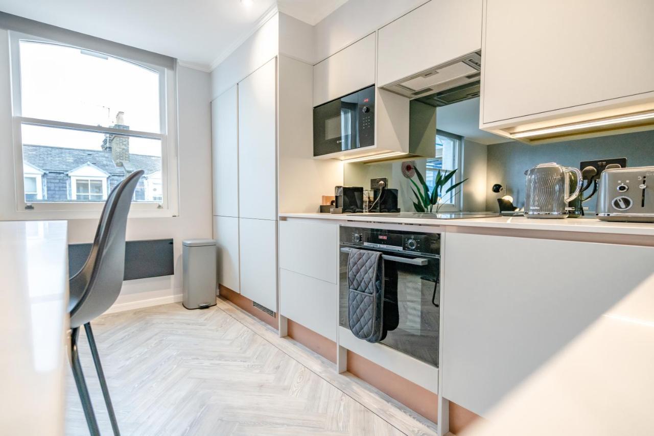 Modern & Chic One Bedroom Apartments In Fitzrovia By Sojo Stay London Kültér fotó